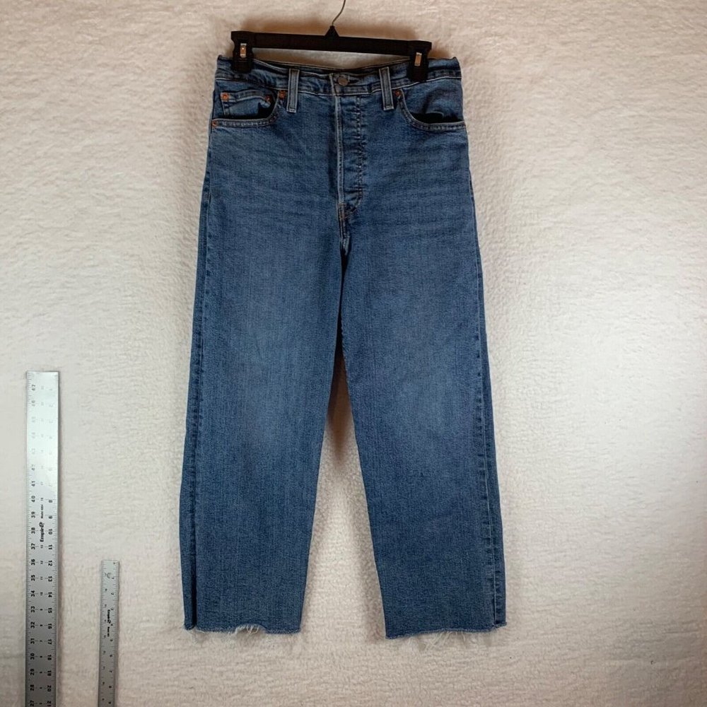 Levi's Women's Ribcage Straight Ankle Jeans Raw Hem Medium Wash Sz W 29 L27 8508
